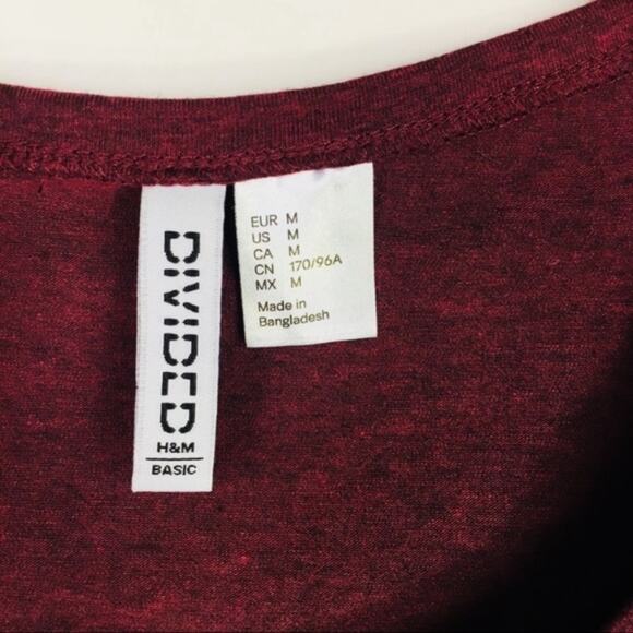 Divided Short Sleeve Scoop Neck T Shirt Medium - Picture 7 of 9